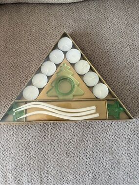 Triangular Holiday Tea Light Set with Green Glass Accents